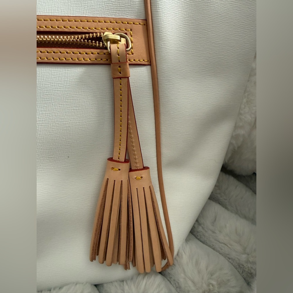 Dooney & Bourke Cream and Tan Tote - Picture 3 of 9